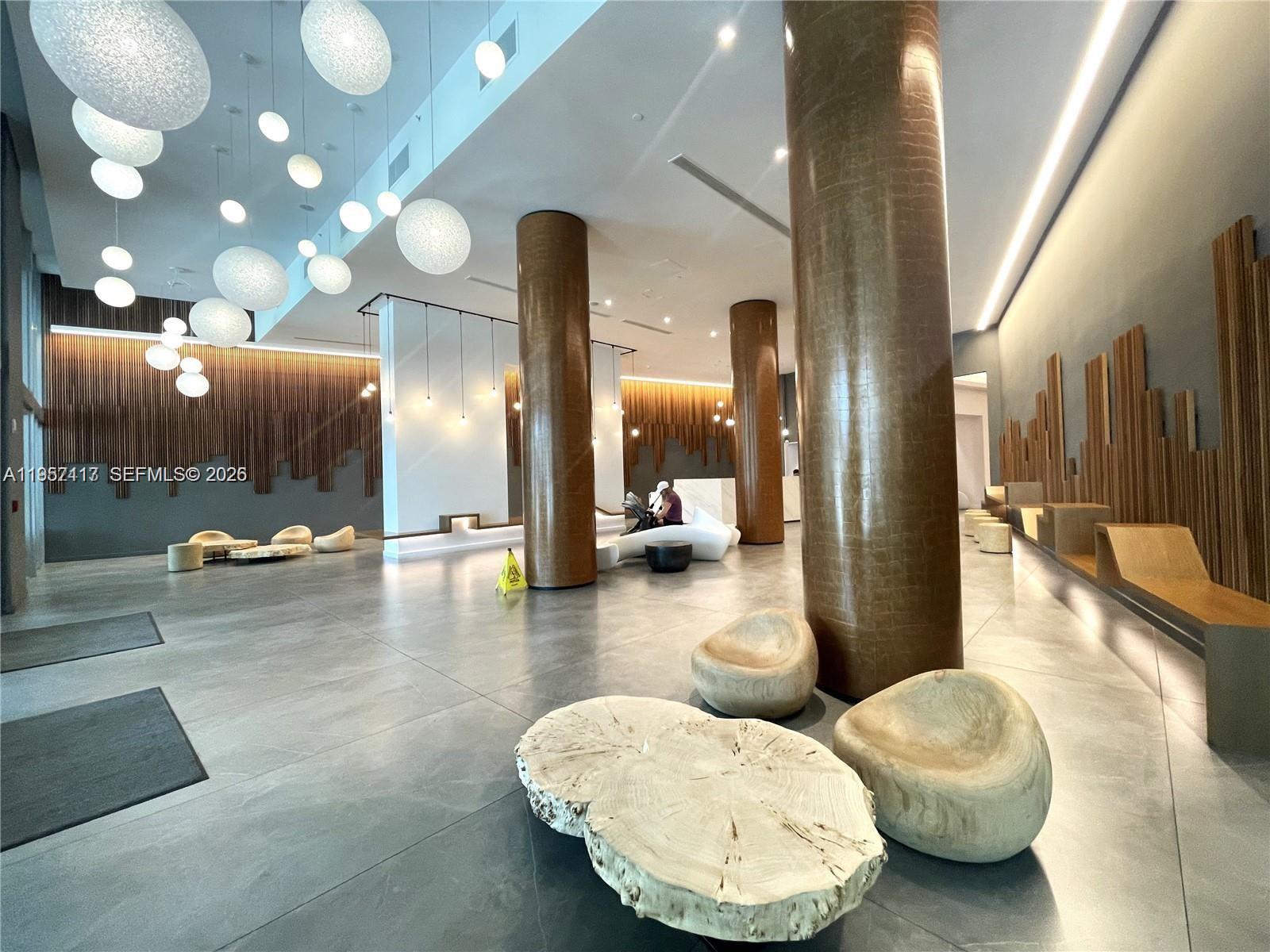 WIND CONDO - Residential Lease