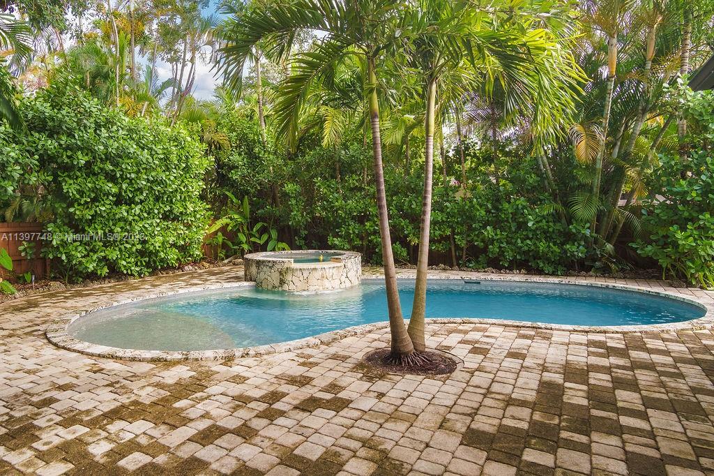 MIAMI SHORES SEC 1 AMD - Residential