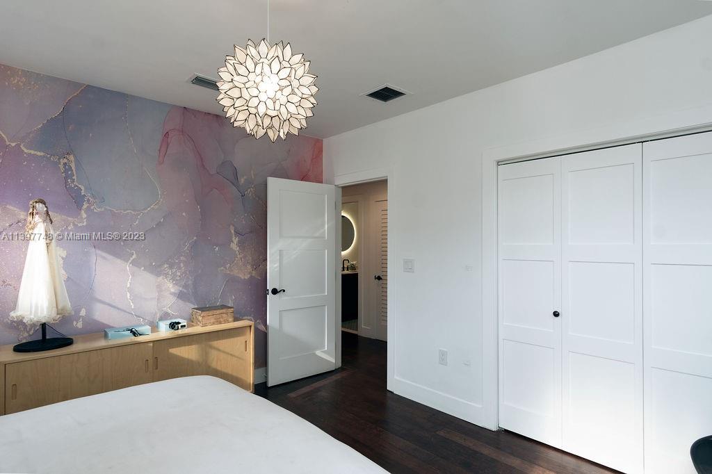MIAMI SHORES SEC 1 AMD - Residential
