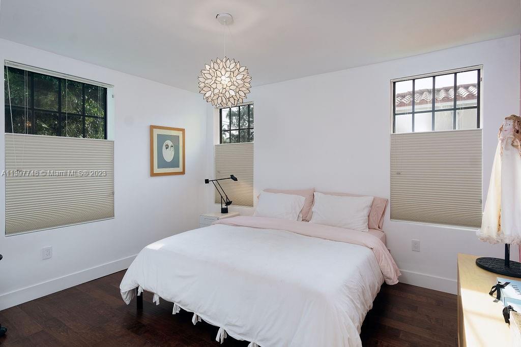 MIAMI SHORES SEC 1 AMD - Residential