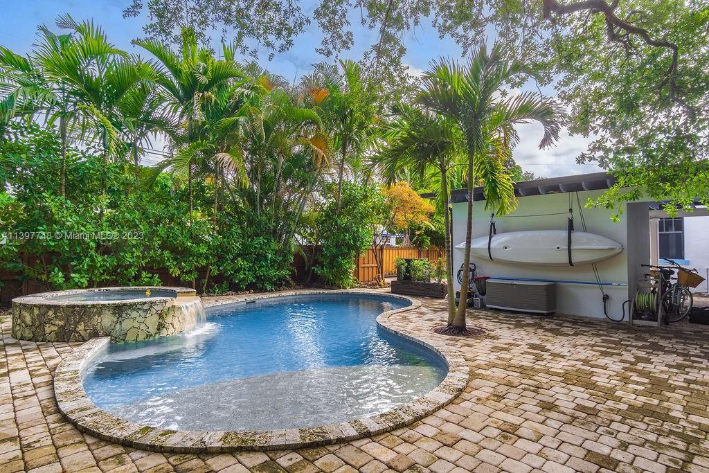 MIAMI SHORES SEC 1 AMD - Residential