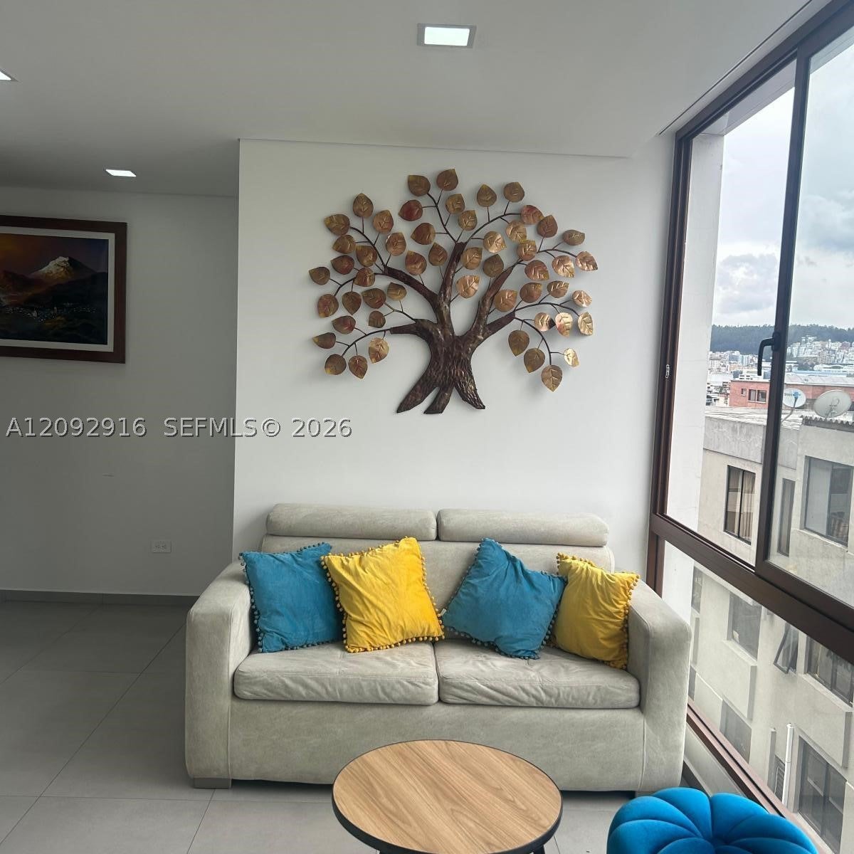 178 Calle Voz Andes y San Francisco 403