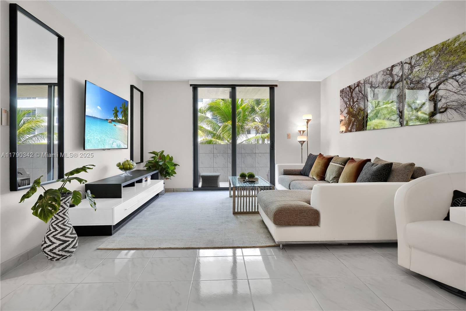 Rental Property at 1623 Collins Ave 609, Miami Beach, Miami-Dade County, Florida - Bedrooms: 2 
Bathrooms: 2  - $5,000 MO.