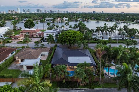 1141 N Northlake Dr Hollywood FL 33019