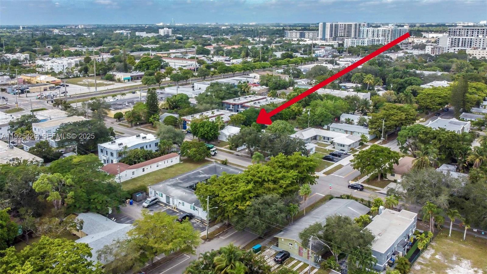 HOLLYWOOD - Residential