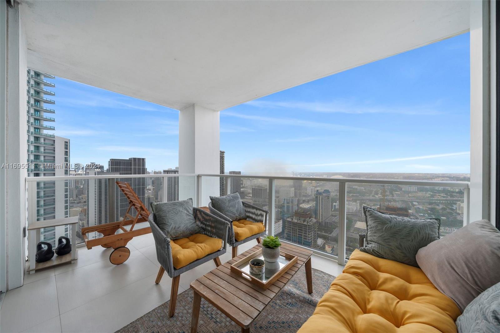 TEN MUSEUM PK RESIDENTIAL - Residential Lease