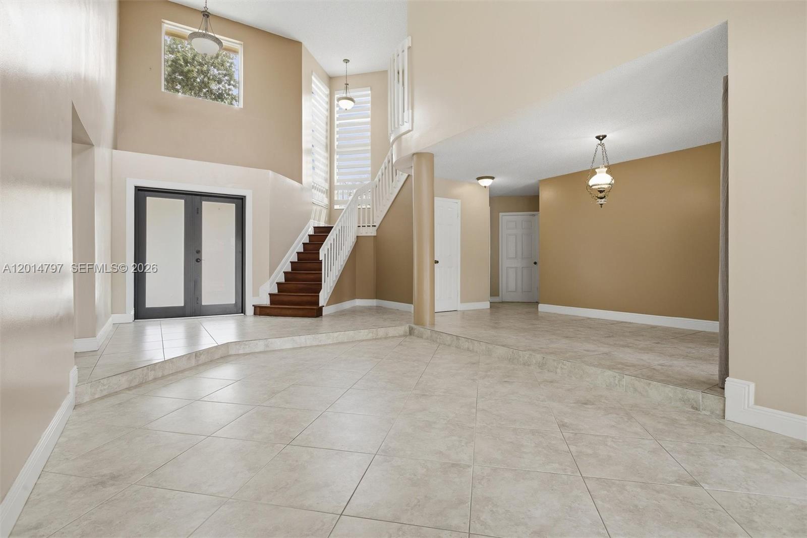 THE MANSIONS 1ST ADDN - Residential