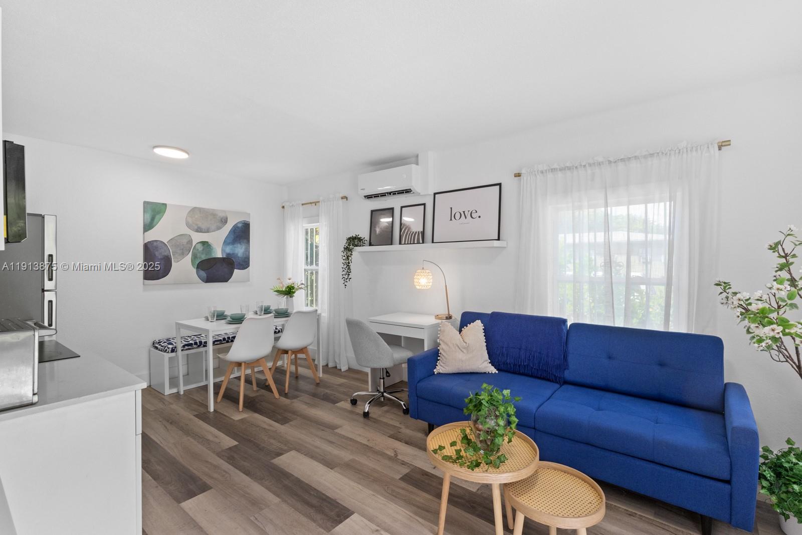 MAINARD MANOR - Residential