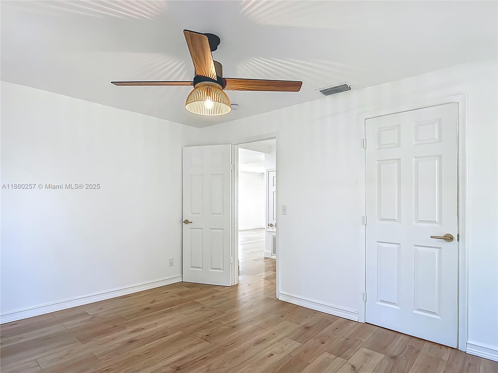 LAKE SHORE - Residential Income