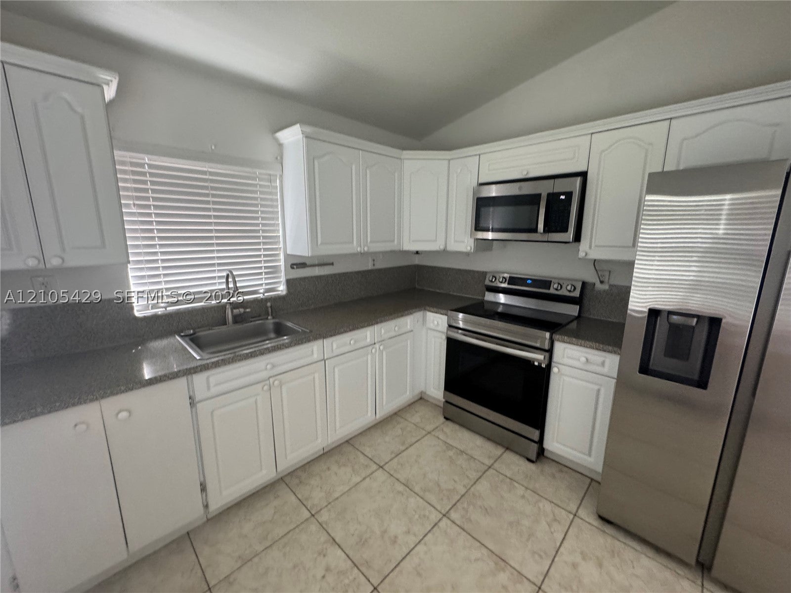 5740 NW 194th Ter 5740