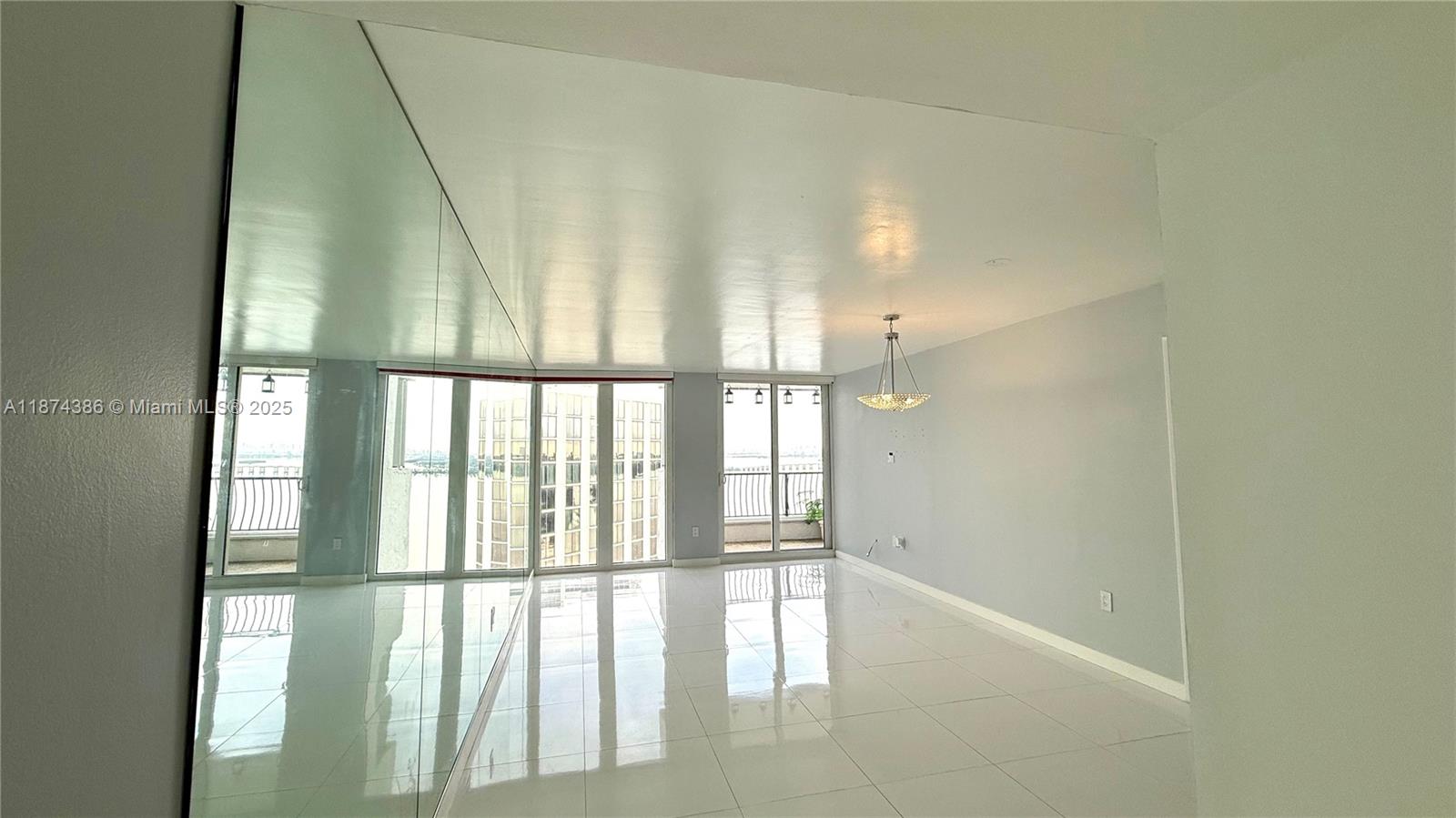 555 NE 15th St 31D