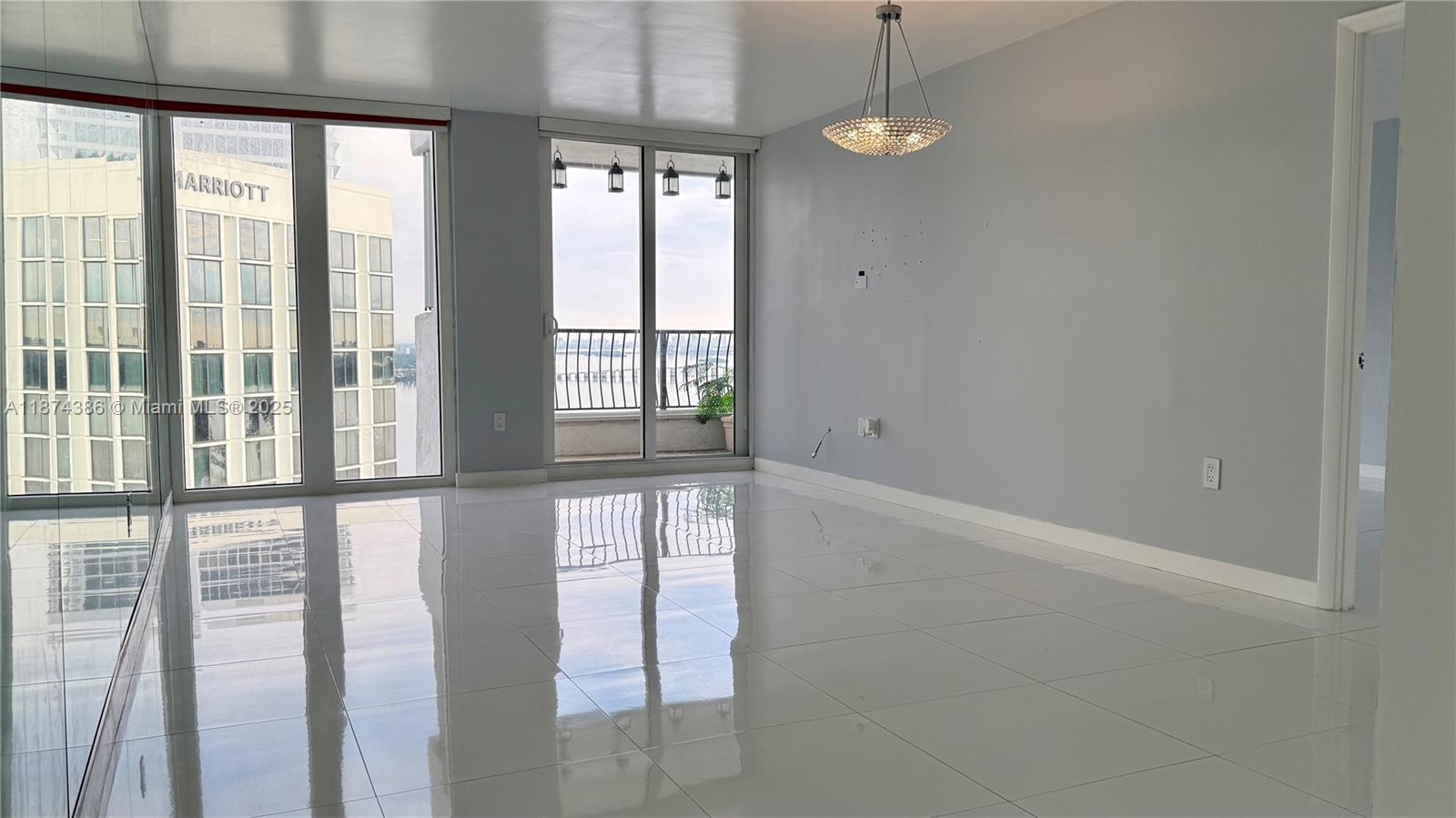 555 NE 15th St 31D