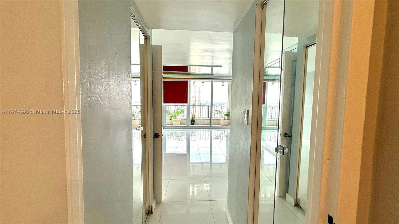 555 NE 15th St 31D