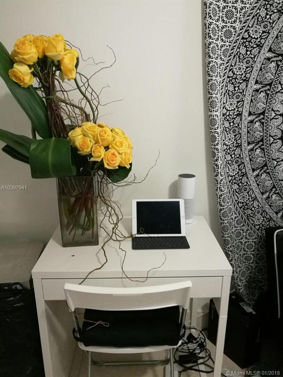 VILLAS OF MADEIRA SEC 4 - Residential Lease