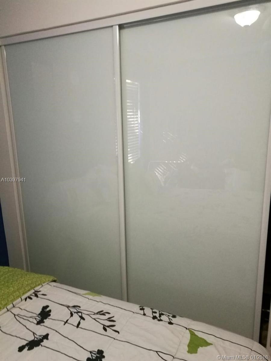 VILLAS OF MADEIRA SEC 4 - Residential Lease