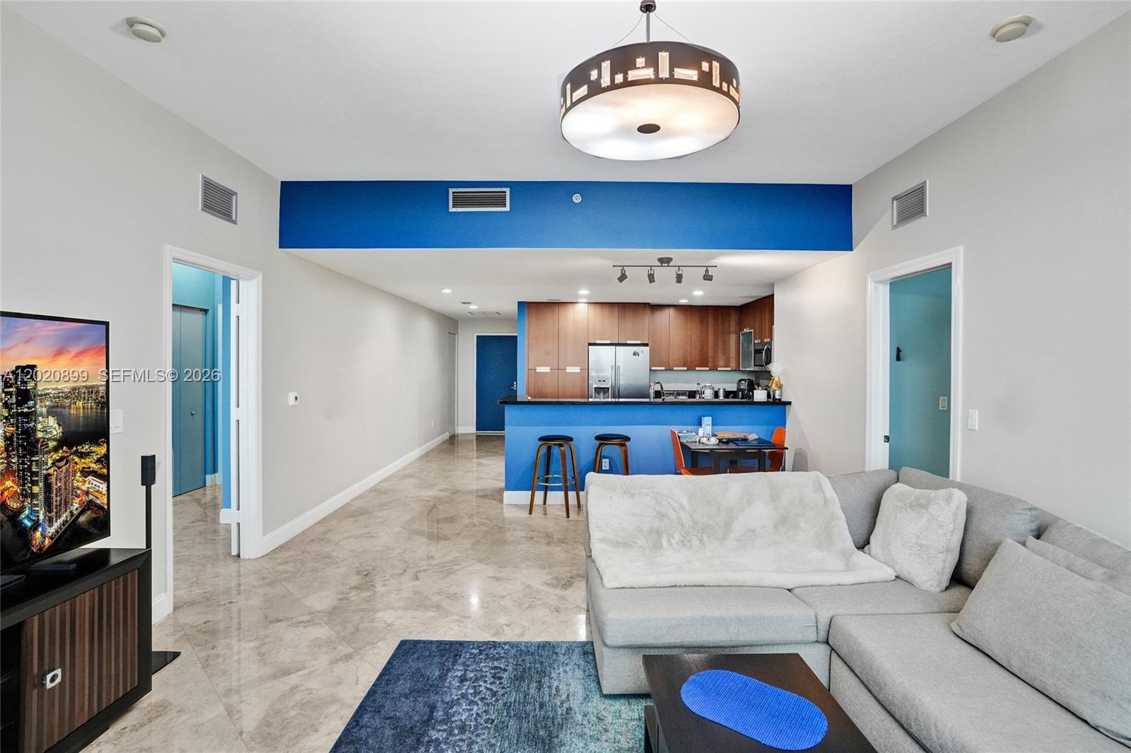 THE LEXI CONDO - Residential