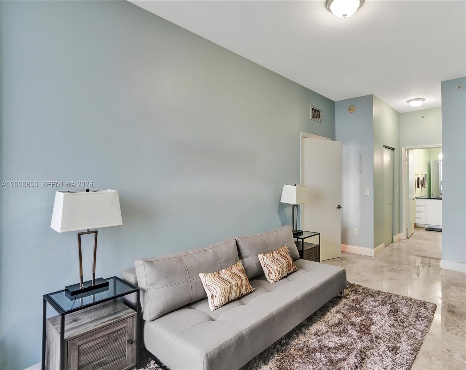 THE LEXI CONDO - Residential
