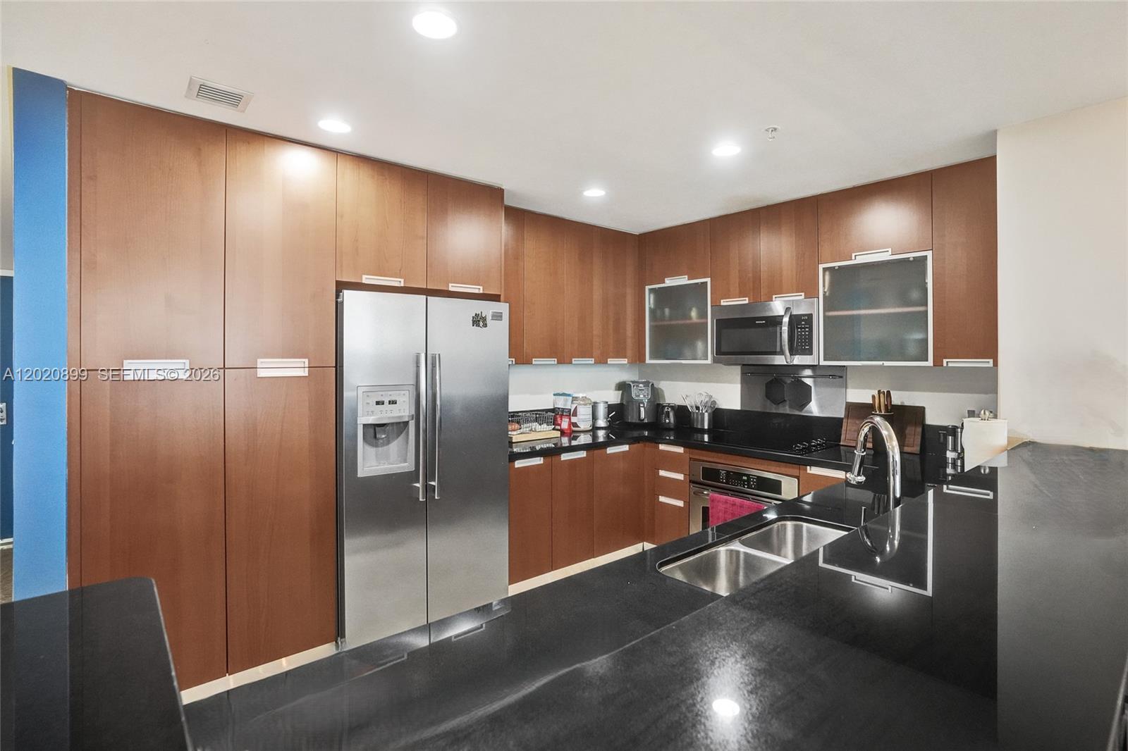 THE LEXI CONDO - Residential