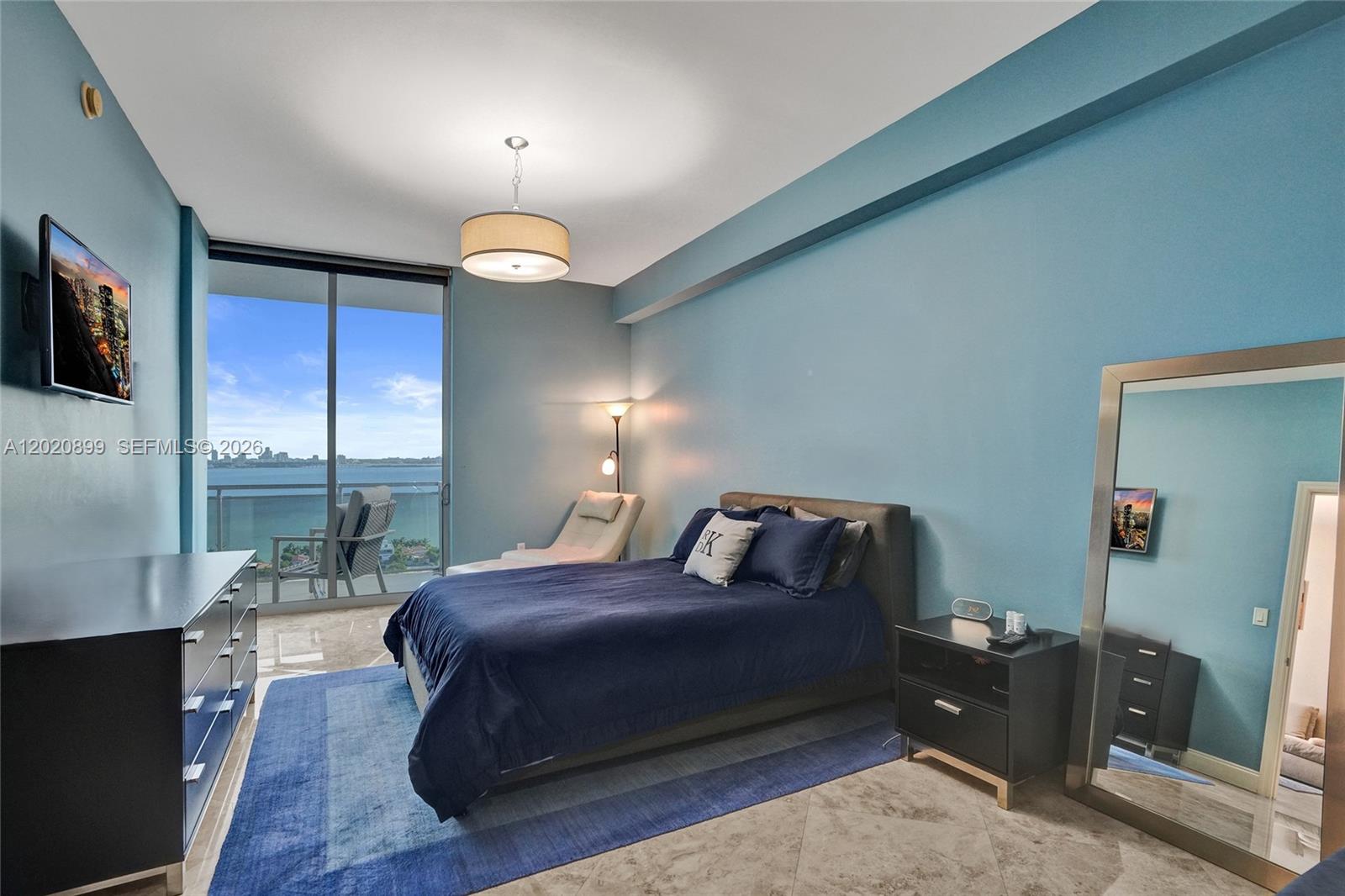 THE LEXI CONDO - Residential