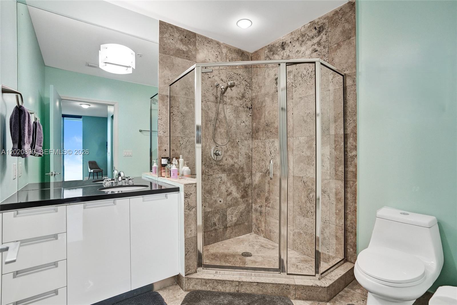 THE LEXI CONDO - Residential