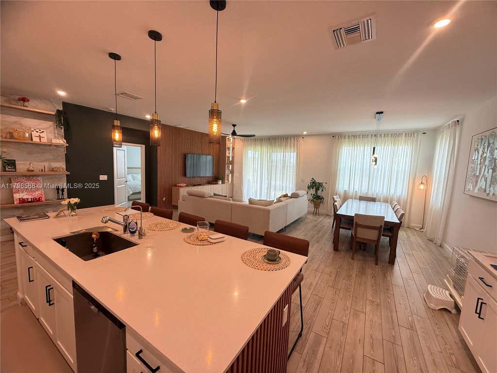 Photo of 10503 SW Orana Dr, Port St Lucie, FL 34987 (MLS # A11796588)
