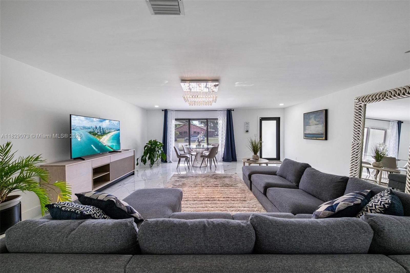 2101 NW 14th Ave