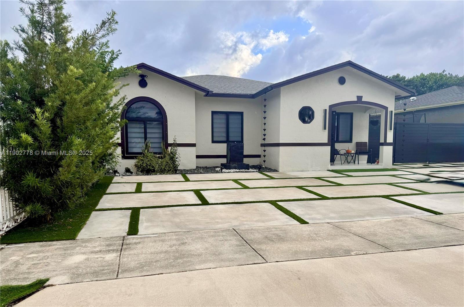 Discover your next family home! This beautifully remodeled residence features 3 spacious bedrooms, 2 modern bathrooms, plus an additional full bath by the sparkling pool, perfect for outdoor gatherings and weekend fun.
Every detail has been tastefully updated — from the elegant bathrooms to the inviting pool area designed for relaxation and entertainment. Located in a peaceful and desirable Miami neighborhood, this home offers the comfort, space, and lifestyle your family deserves.