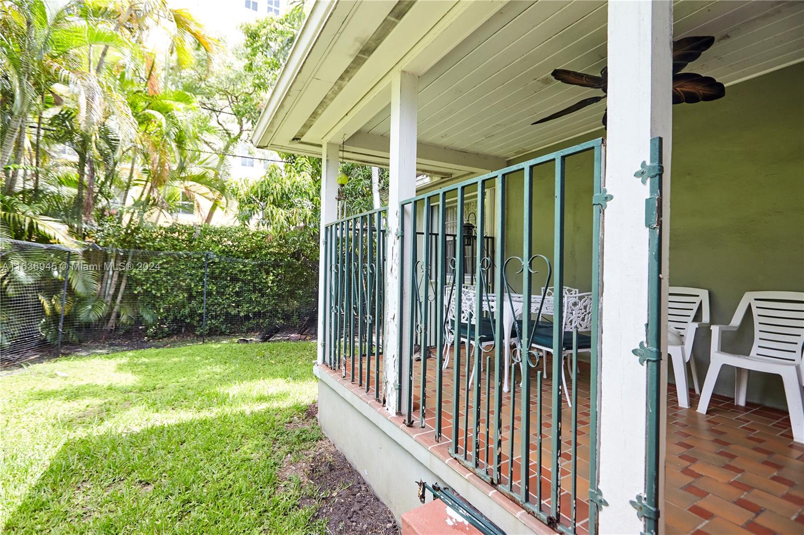 C GAB DOUGLAS SEC - Residential