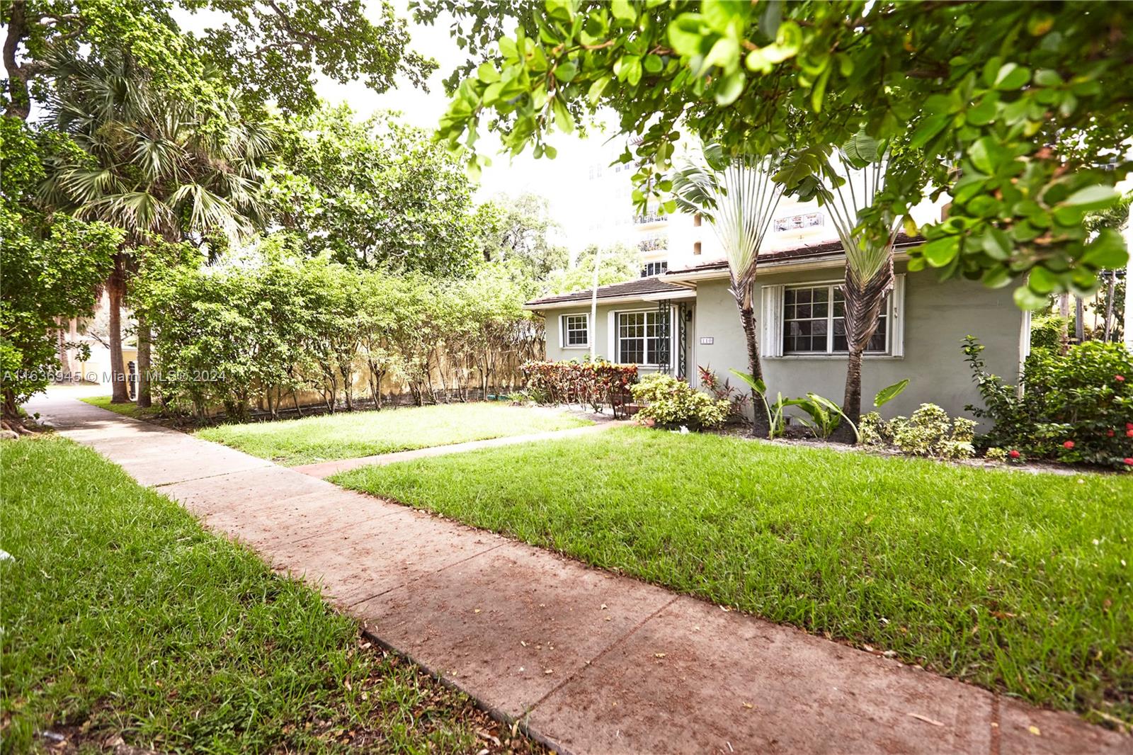 C GAB DOUGLAS SEC - Residential