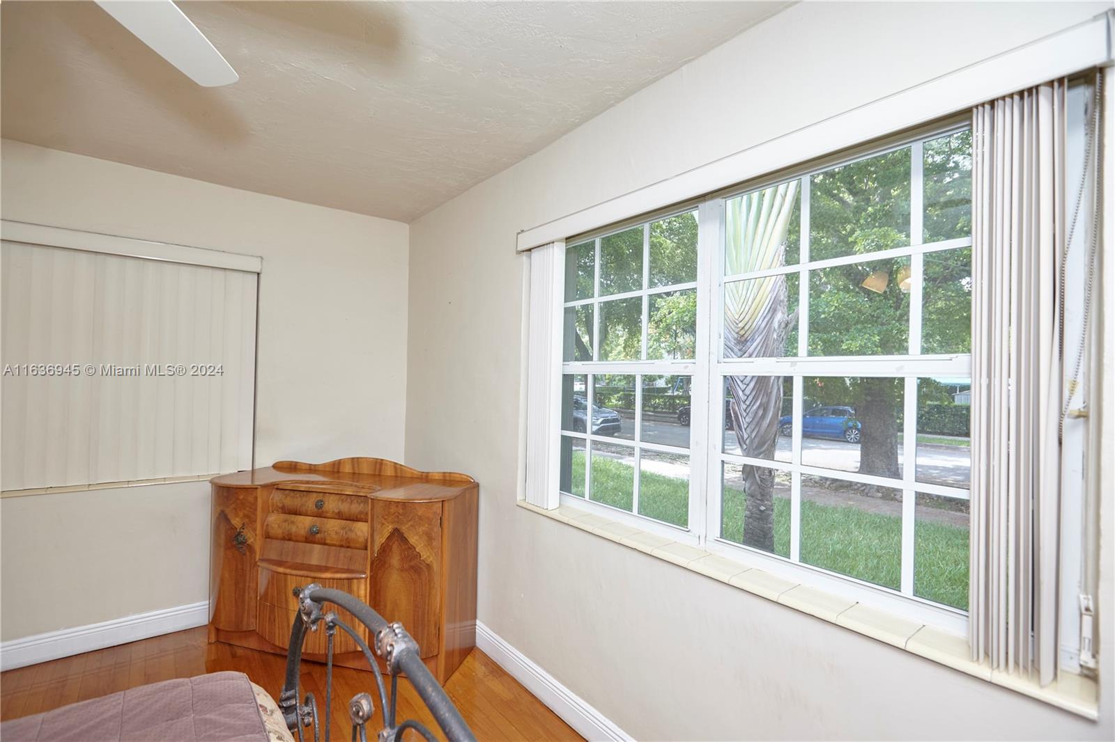 C GAB DOUGLAS SEC - Residential