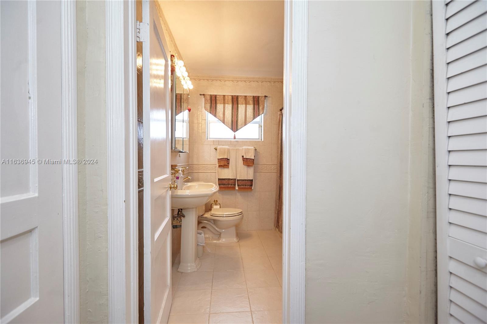 C GAB DOUGLAS SEC - Residential