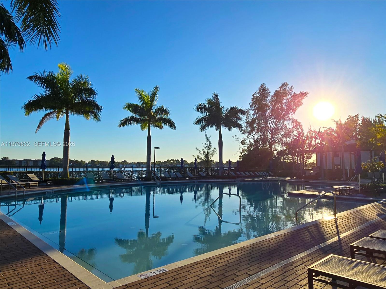 VIA VENTURA NEIGHBORHOOD - Residential