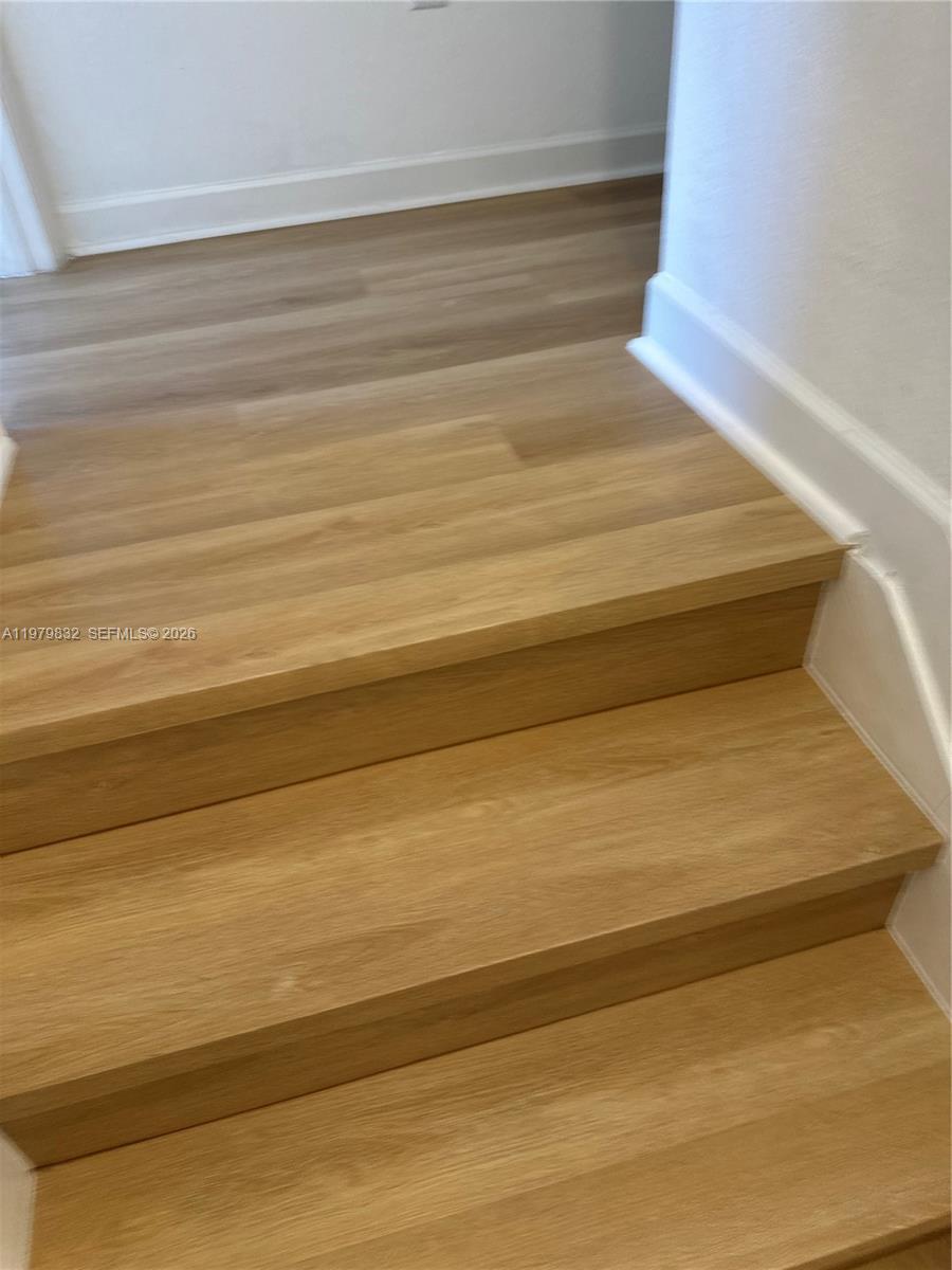 VIA VENTURA NEIGHBORHOOD - Residential