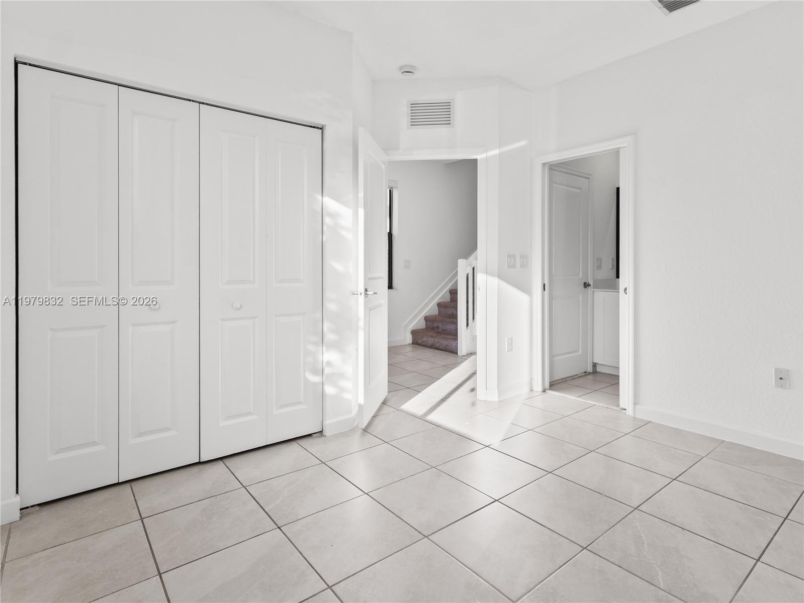 VIA VENTURA NEIGHBORHOOD - Residential