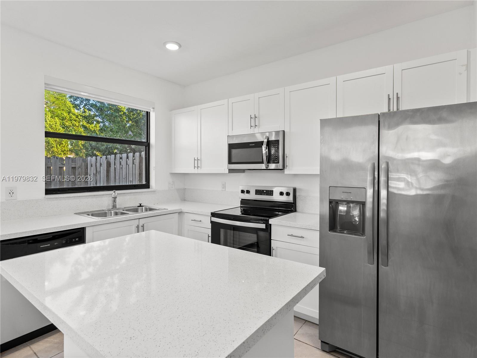 VIA VENTURA NEIGHBORHOOD - Residential