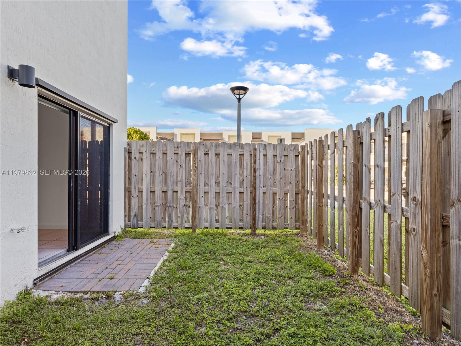 VIA VENTURA NEIGHBORHOOD - Residential