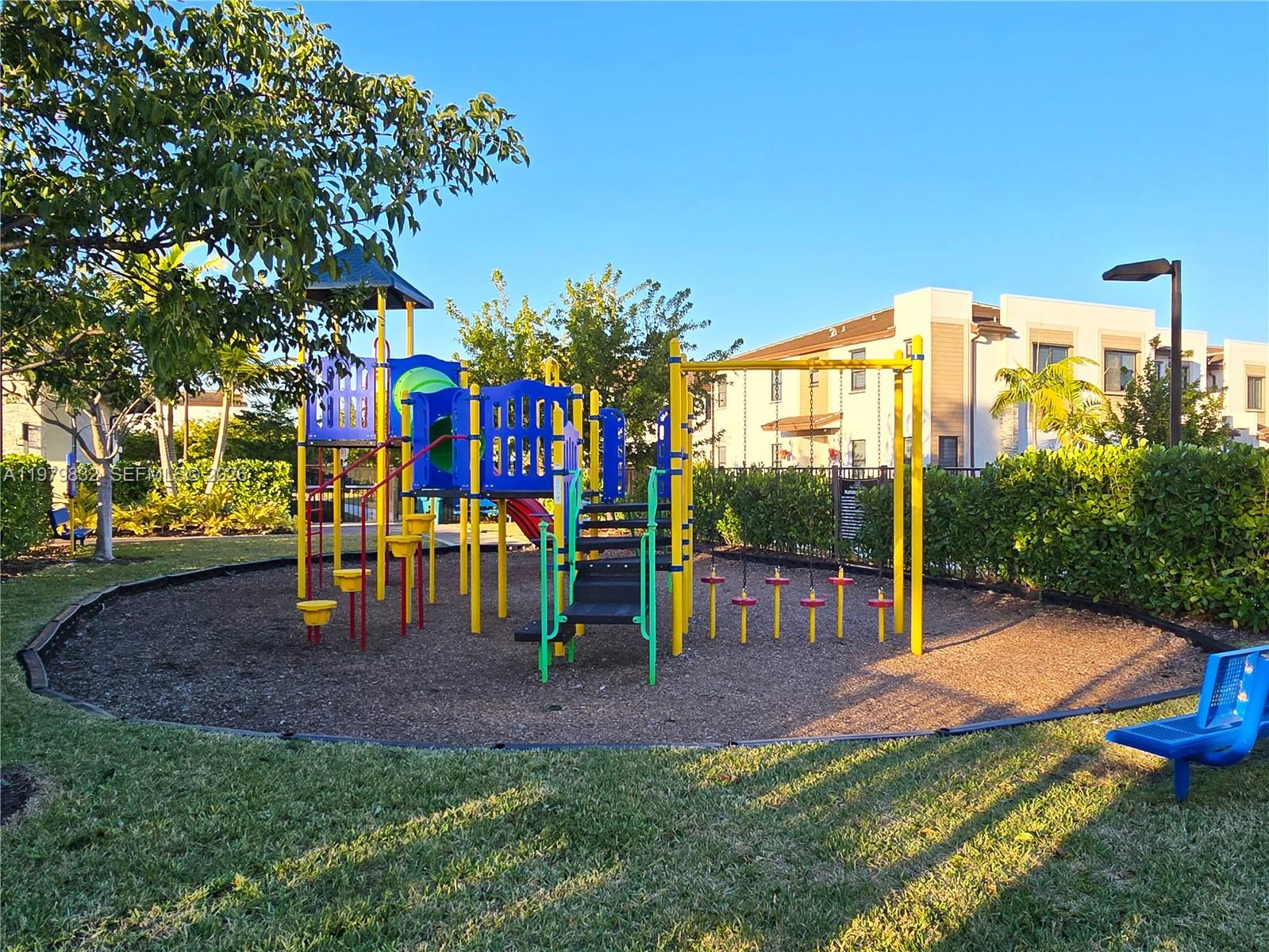 VIA VENTURA NEIGHBORHOOD - Residential