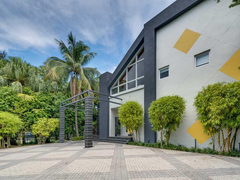 SUNSET ISLANDS ISLAND 3 - Residential