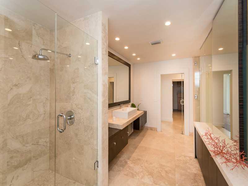 SUNSET ISLANDS ISLAND 3 - Residential