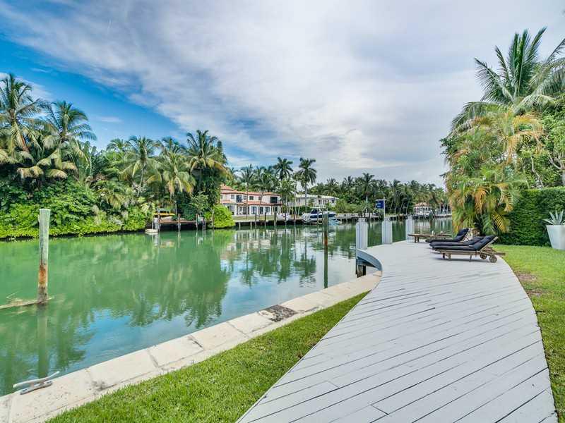 SUNSET ISLANDS ISLAND 3 - Residential