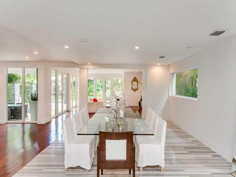 SUNSET ISLANDS ISLAND 3 - Residential