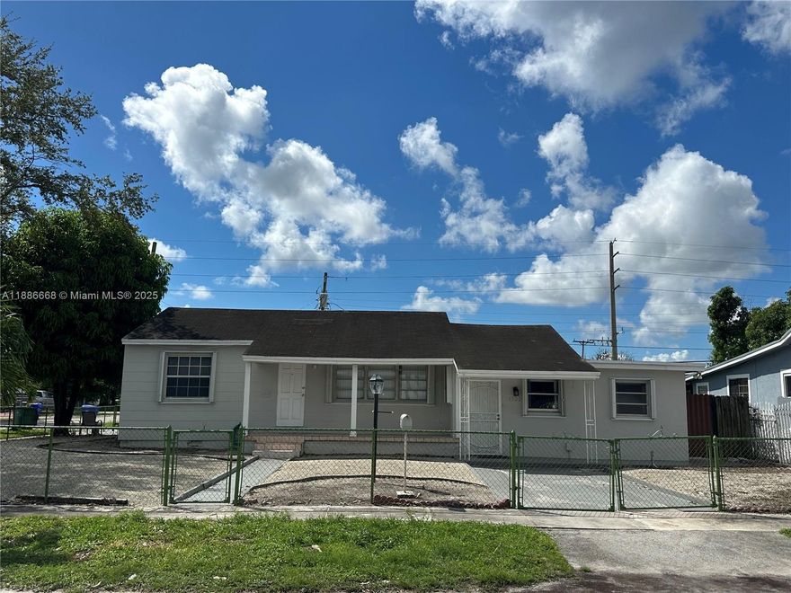 Amazing investment Opportunity in the heart of Miami

This spacious 5 bedroom & 3 bathroom corner home is full of potential. Whether you're looking for an incredible investment or the perfect setup for a multi-generational home, this property offers the flexibility you desire. Easy to show!