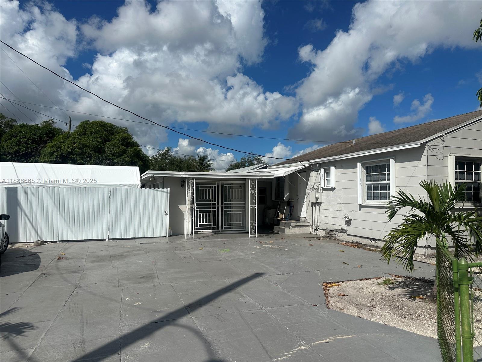 DOUGLAS PARK - Residential