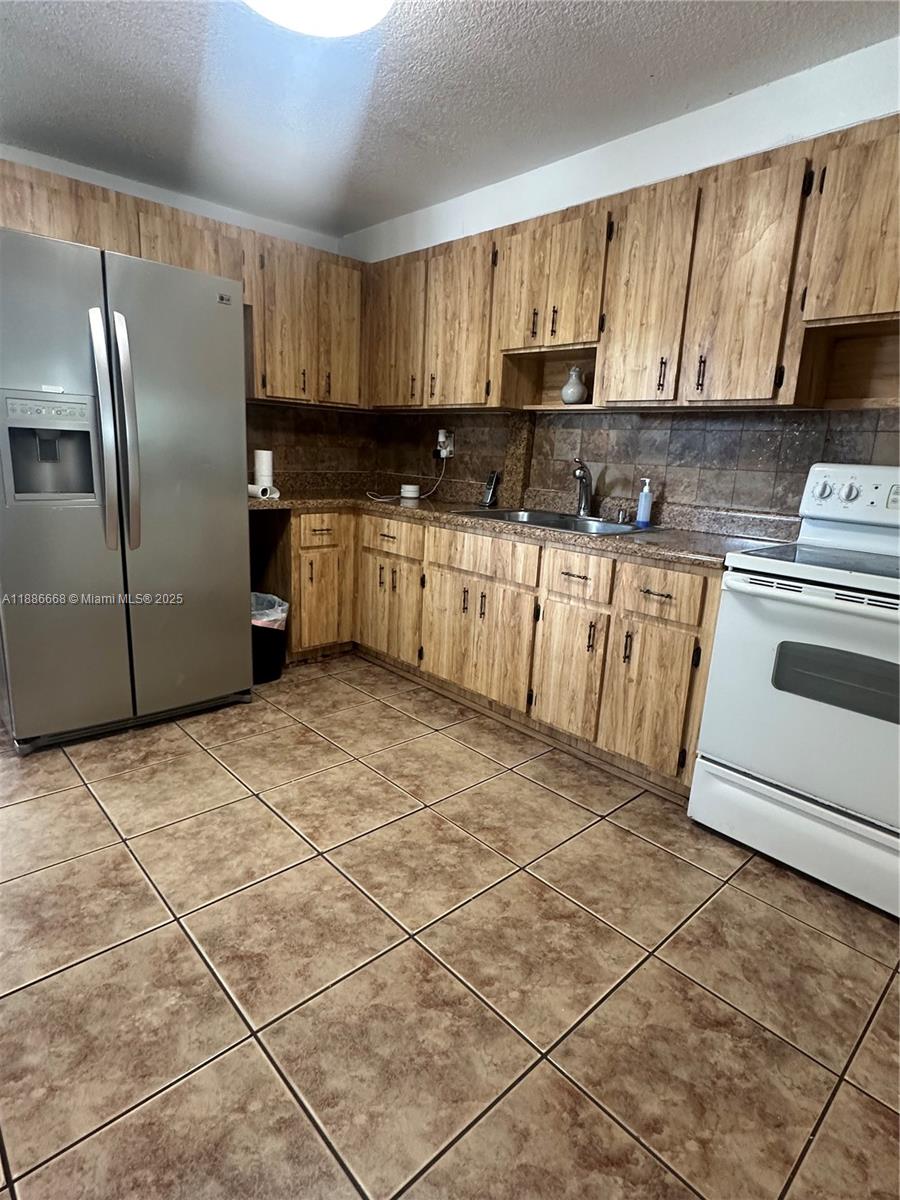 DOUGLAS PARK - Residential