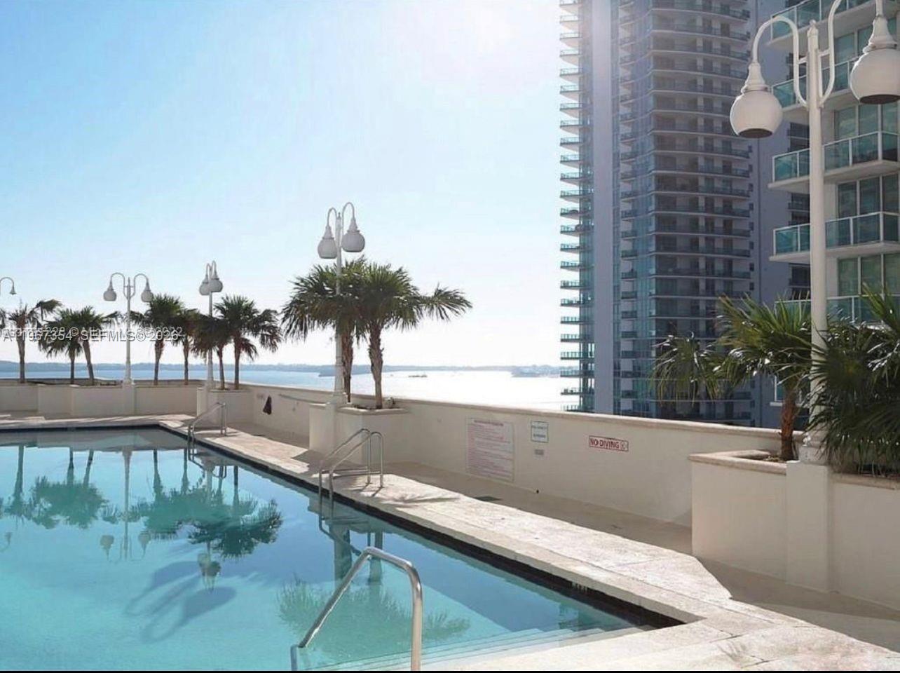THE CLUB AT BRICKELL BAY - Residential