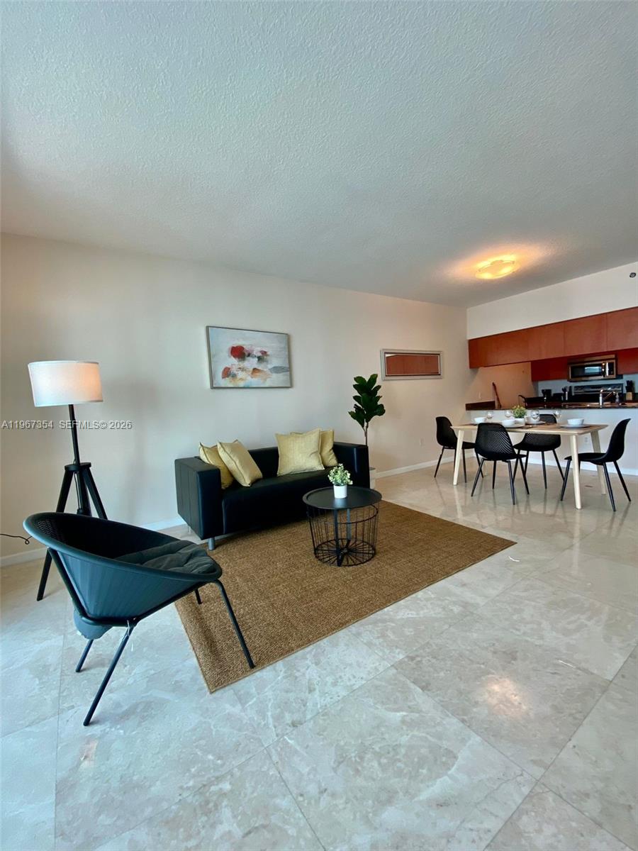 THE CLUB AT BRICKELL BAY - Residential