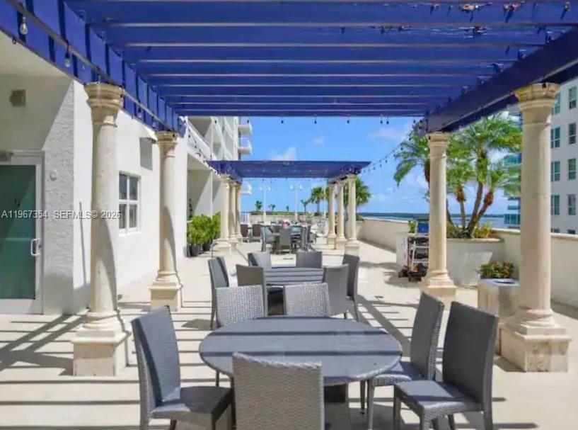 THE CLUB AT BRICKELL BAY - Residential