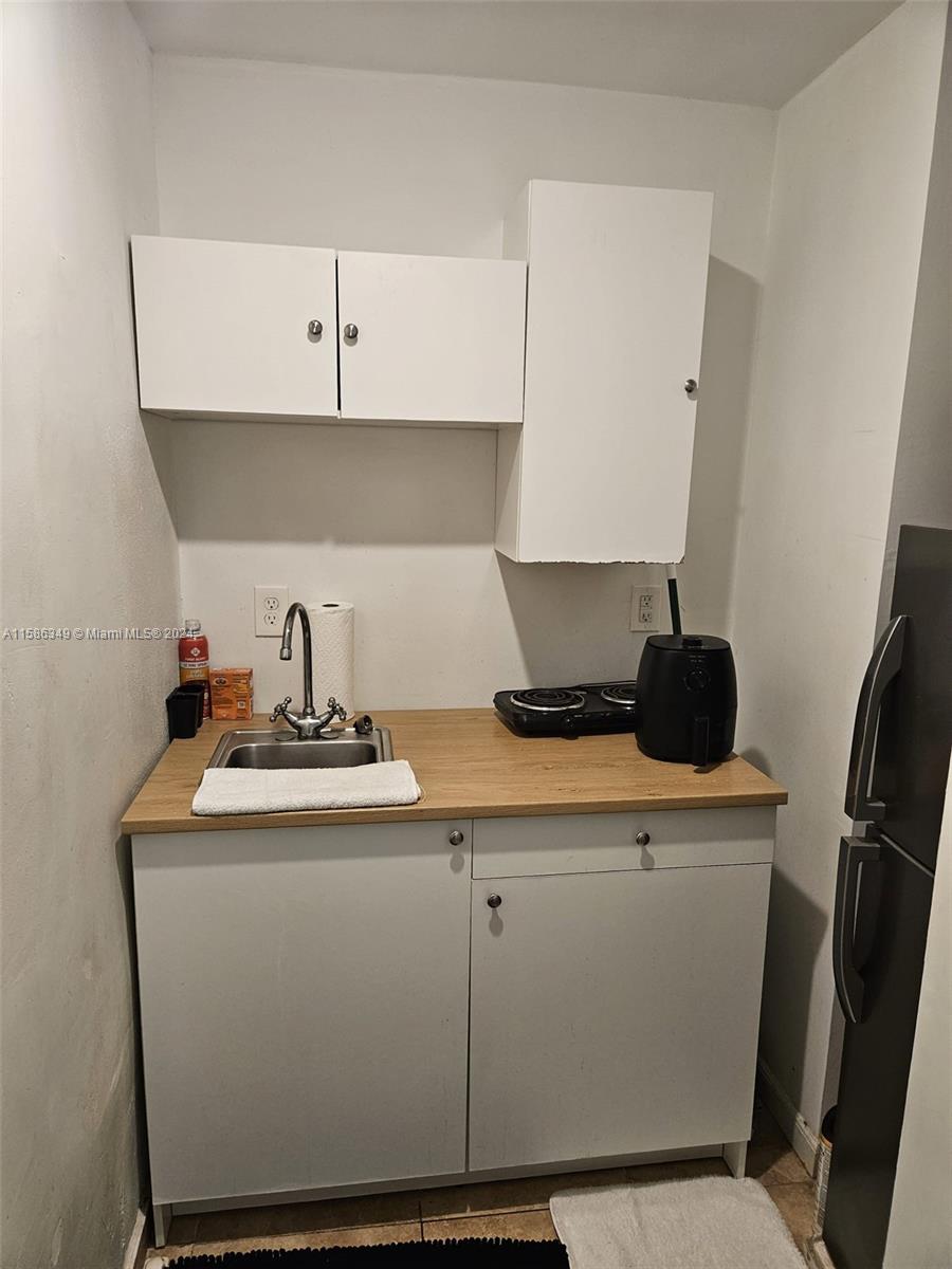 LAKE FOREST SEC 4 - Residential Lease