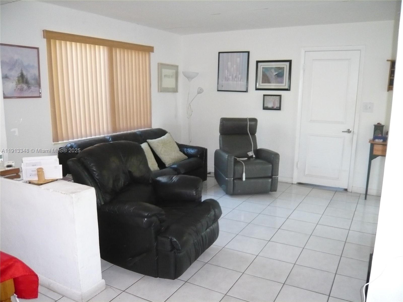 FAIRLAWN - Residential