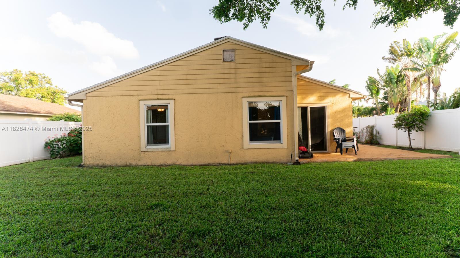 COUNTRY PARK AT BOCA RATO - Residential
